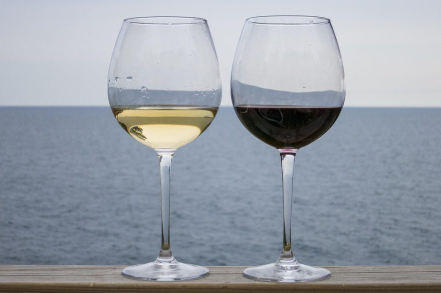 Vins AOP vs vins AOC : quelles différences faut-il retenir ? vins aop vs vins aoc